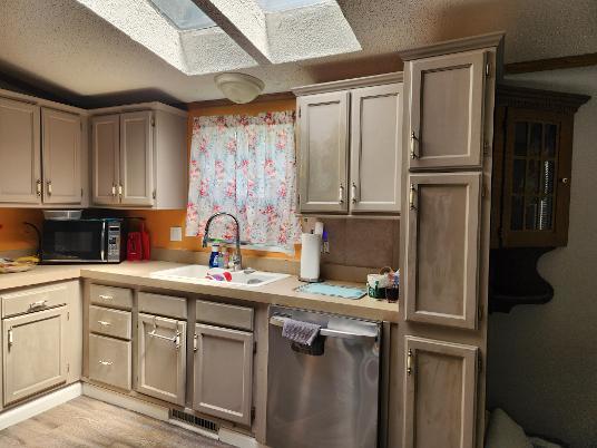8 Doral Street Property Photo 4