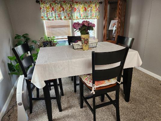 8 Doral Street Property Photo 5