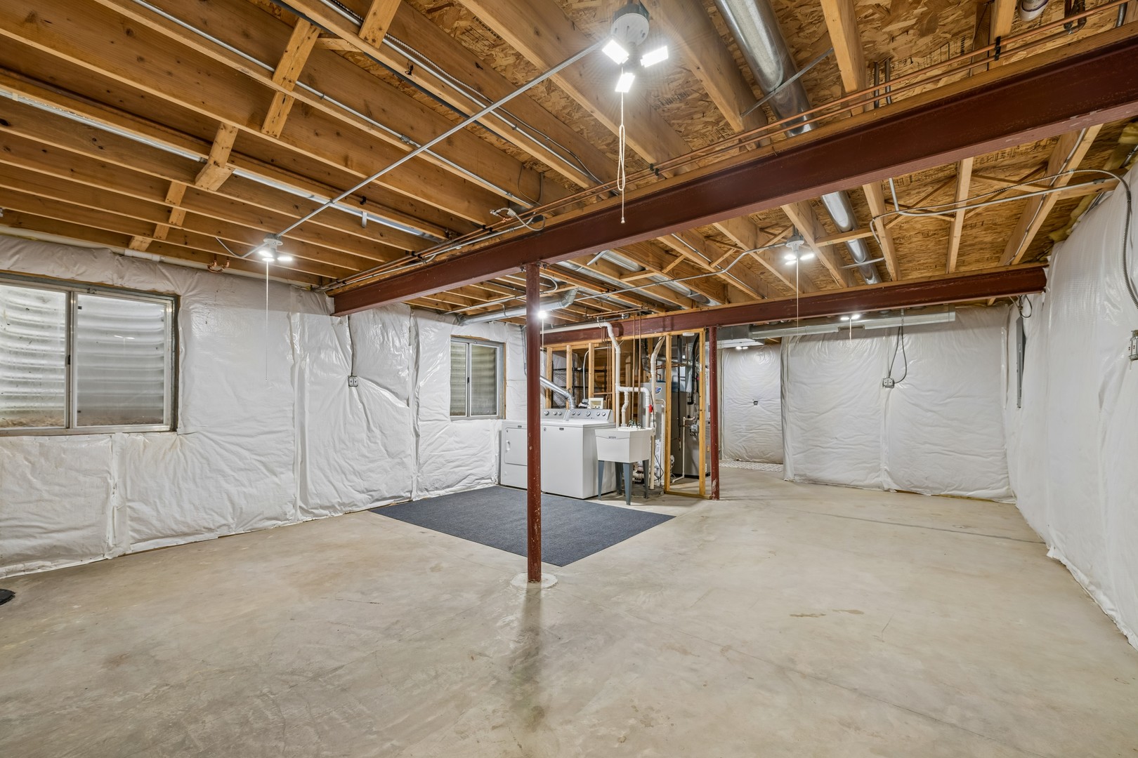 748 Tree Top Lane Property Photo 17