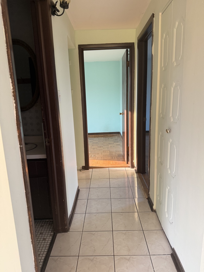 4550 W 57th Street 3e1 Property Photo 5