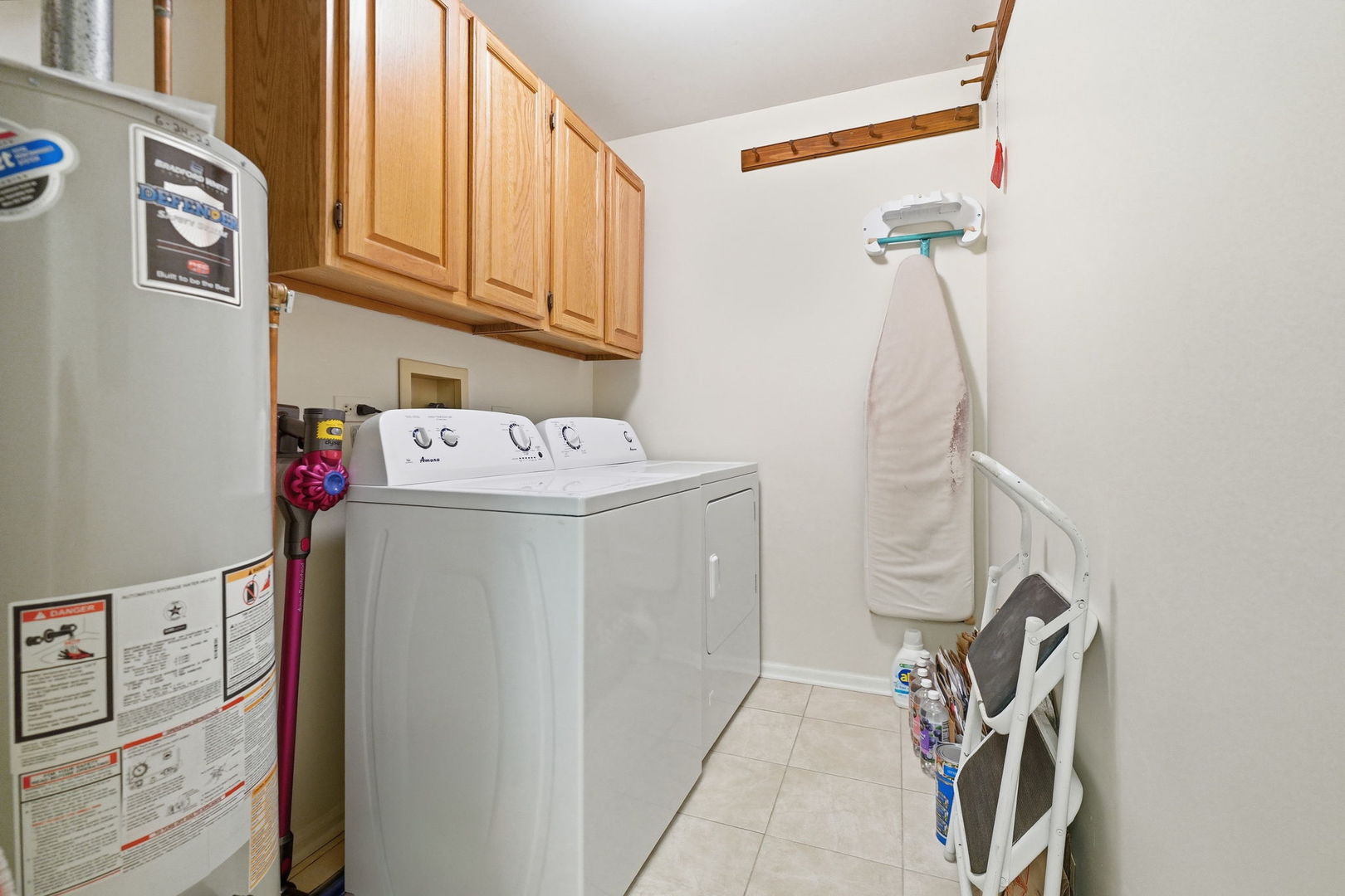 617 Edinburgh Lane B Property Photo 15