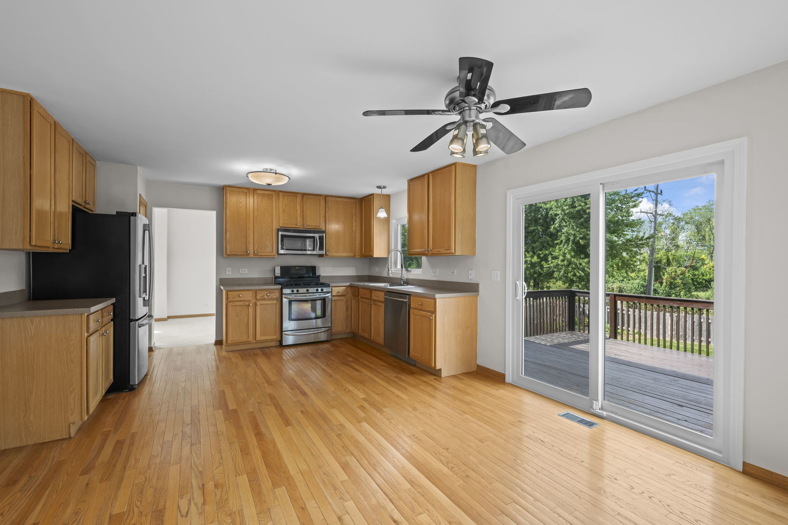 2072 Norwich Drive Property Photo 19