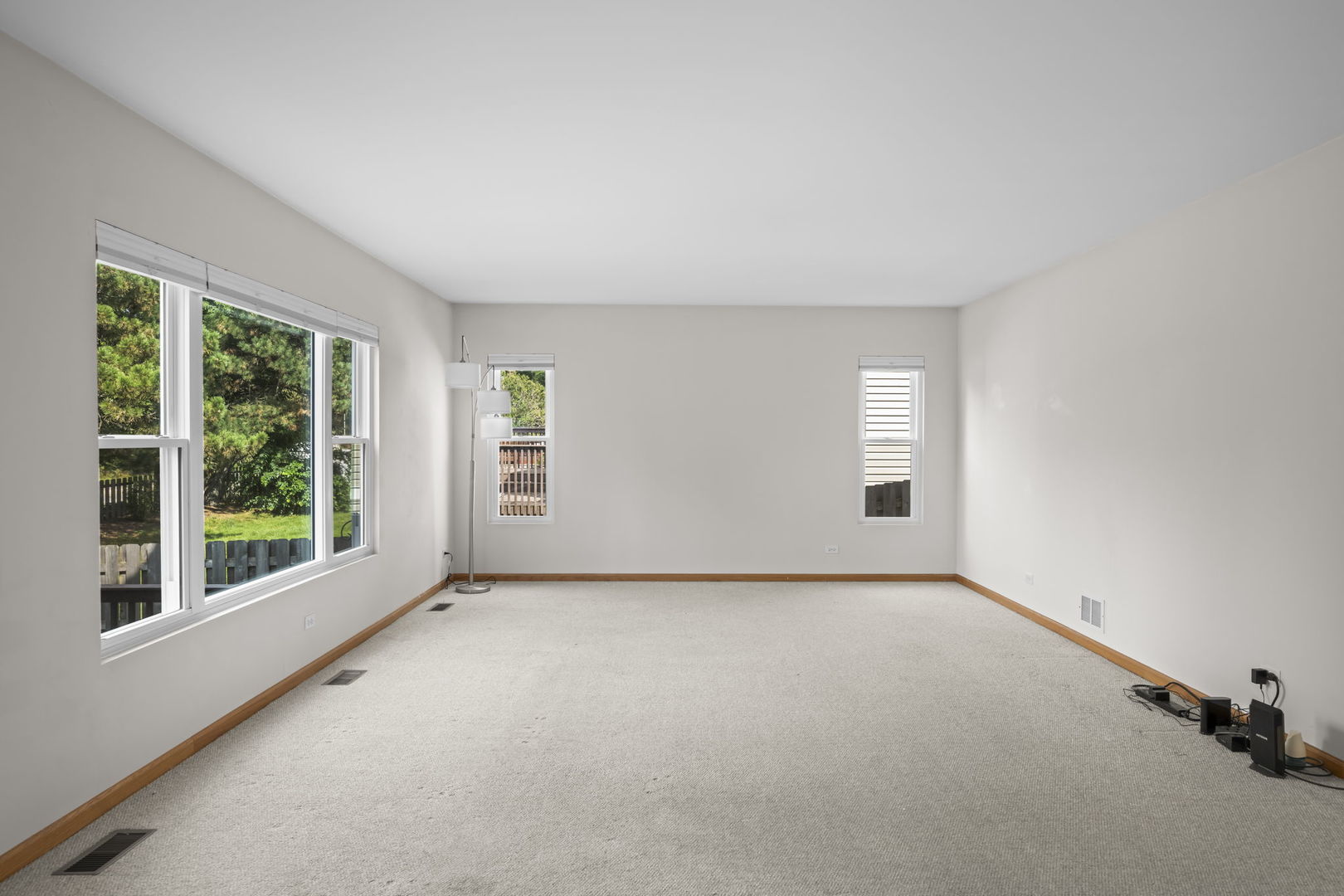 2072 Norwich Drive Property Photo 21