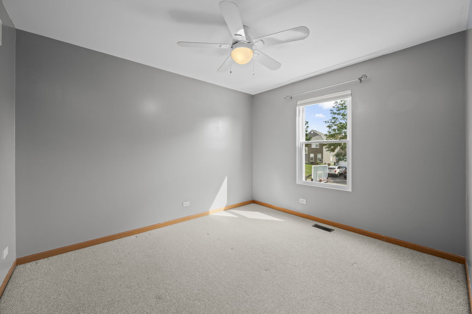 2072 Norwich Drive Property Photo 31