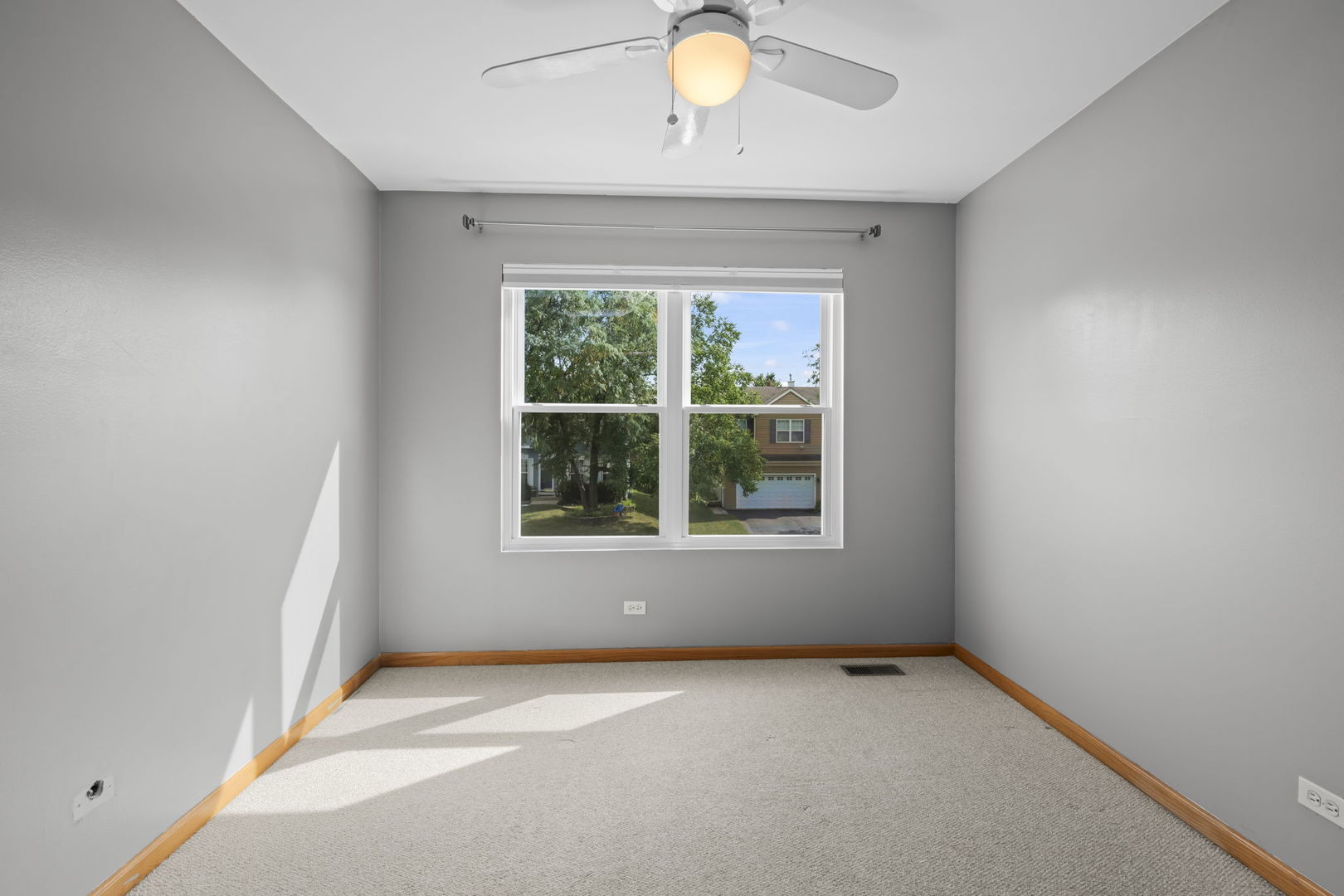 2072 Norwich Drive Property Photo 33