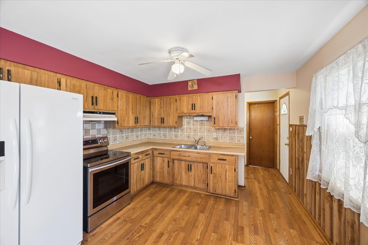 6525 W 83 Place Property Photo 6