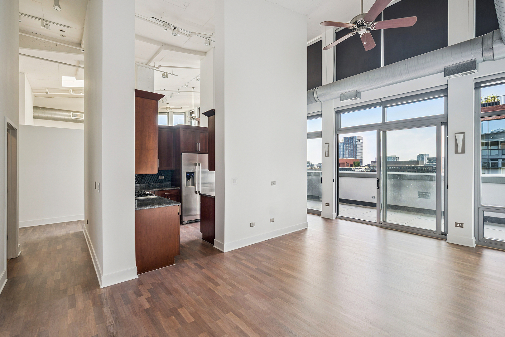 740 W Fulton Street 1402 Property Photo 14