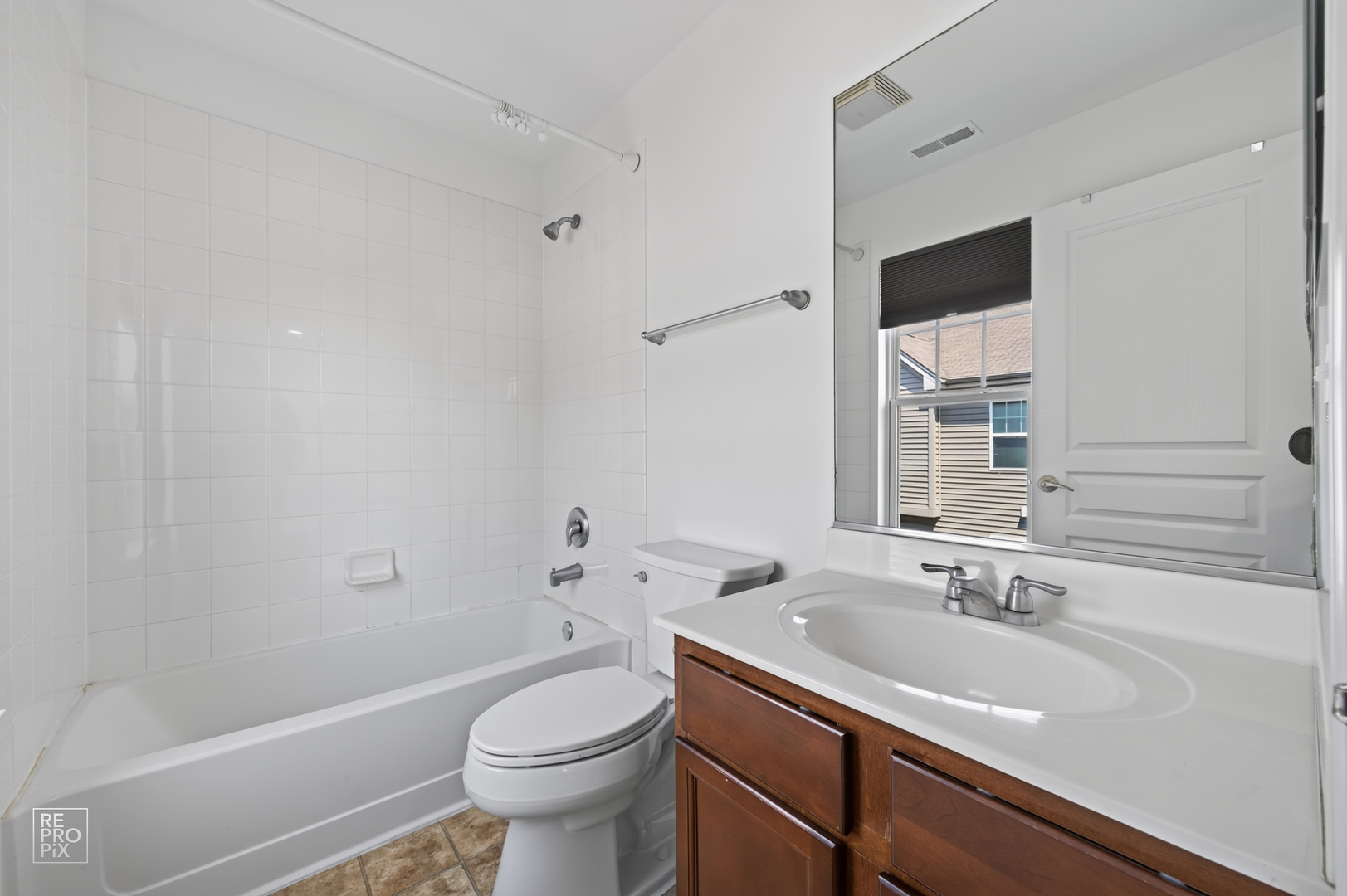 220 Laurel Avenue Property Photo 20