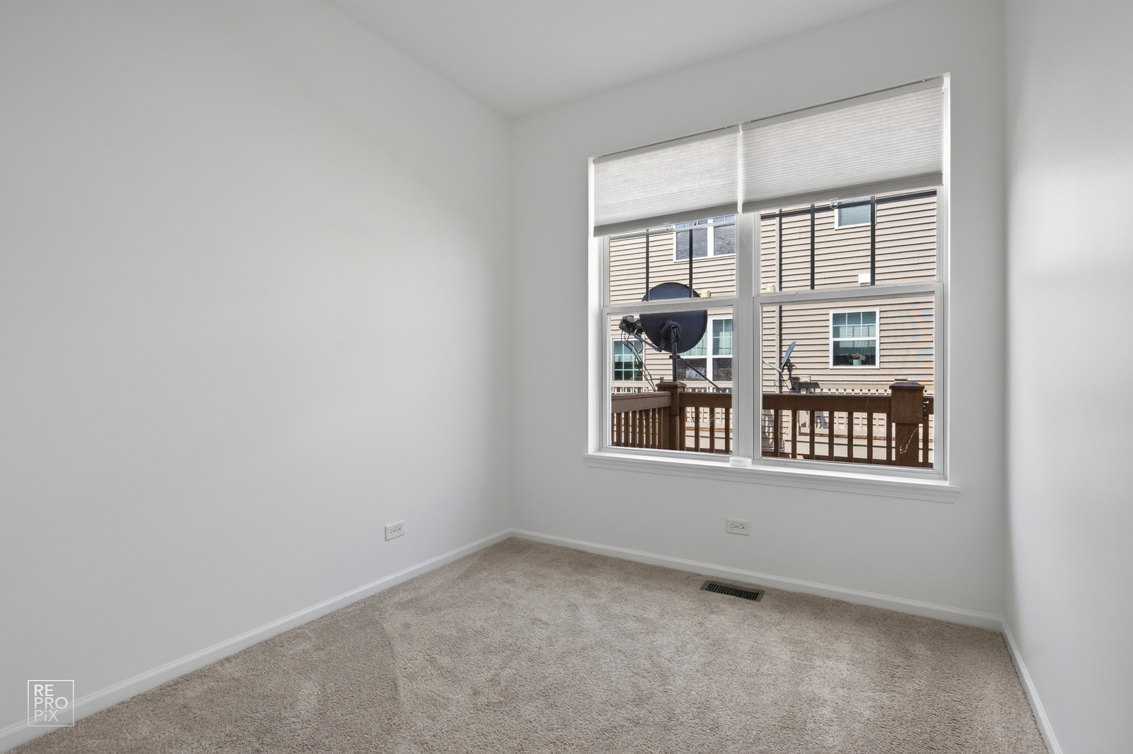 220 Laurel Avenue Property Photo 22