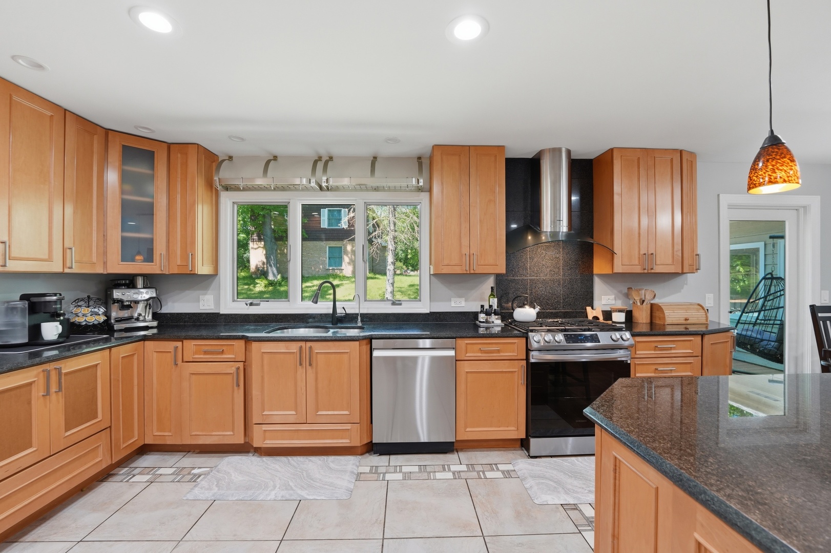 26792 W Lakeview Drive Property Photo 10
