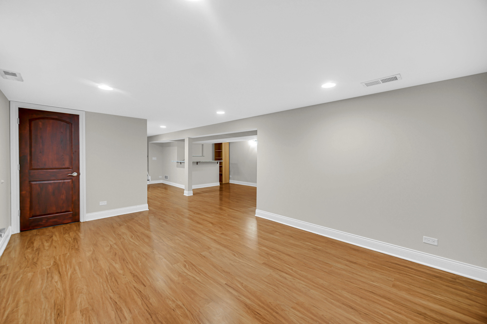 5526 Washington Street Property Photo 15