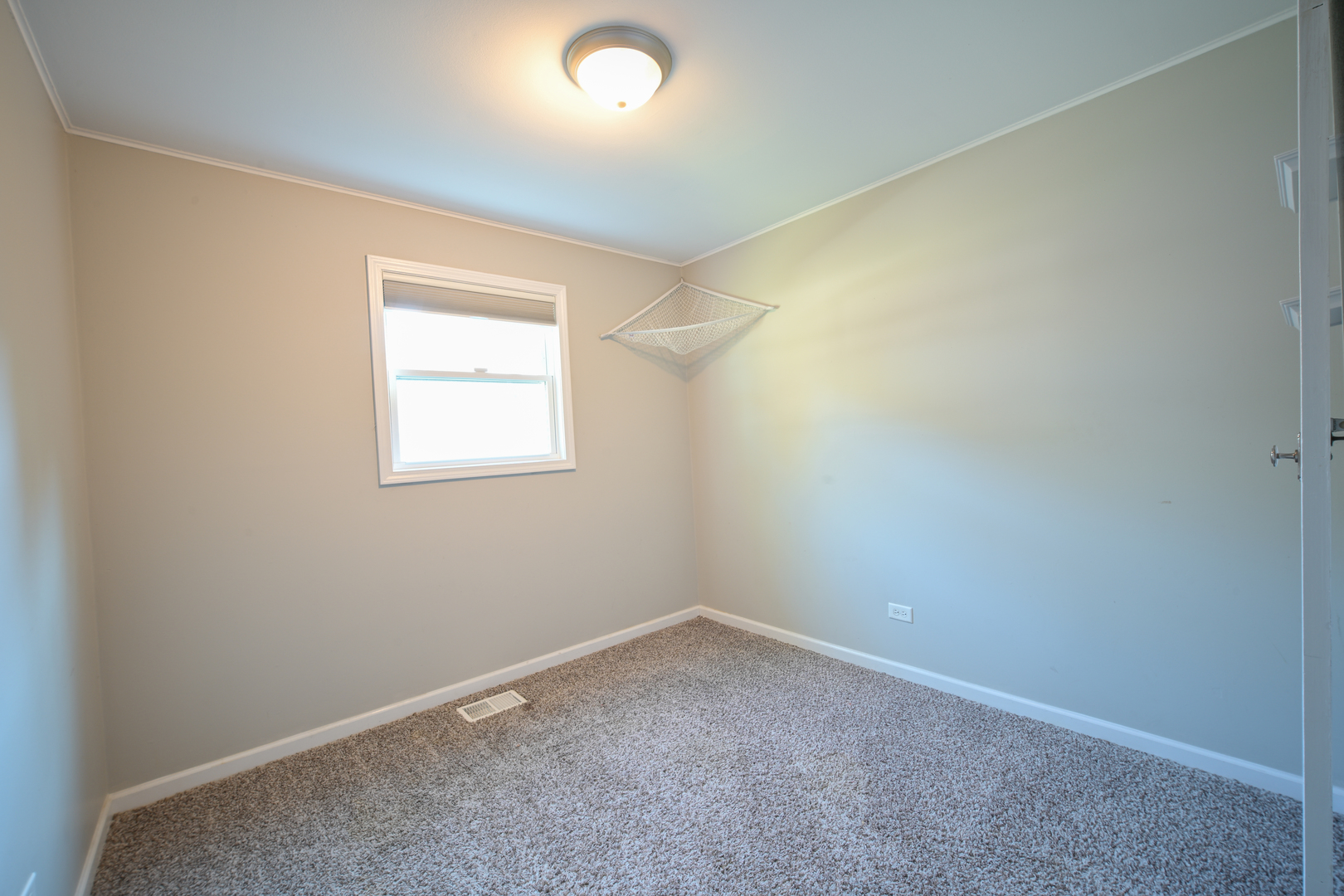 2703 Cardinal Drive Property Photo 9