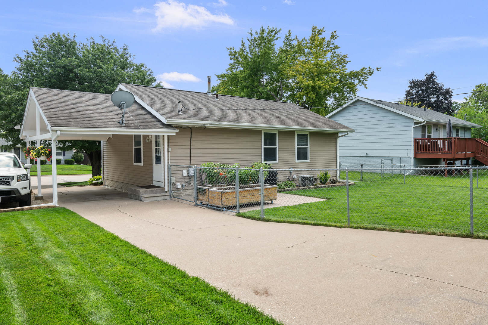 2412 Maplecrest Road Property Photo 35