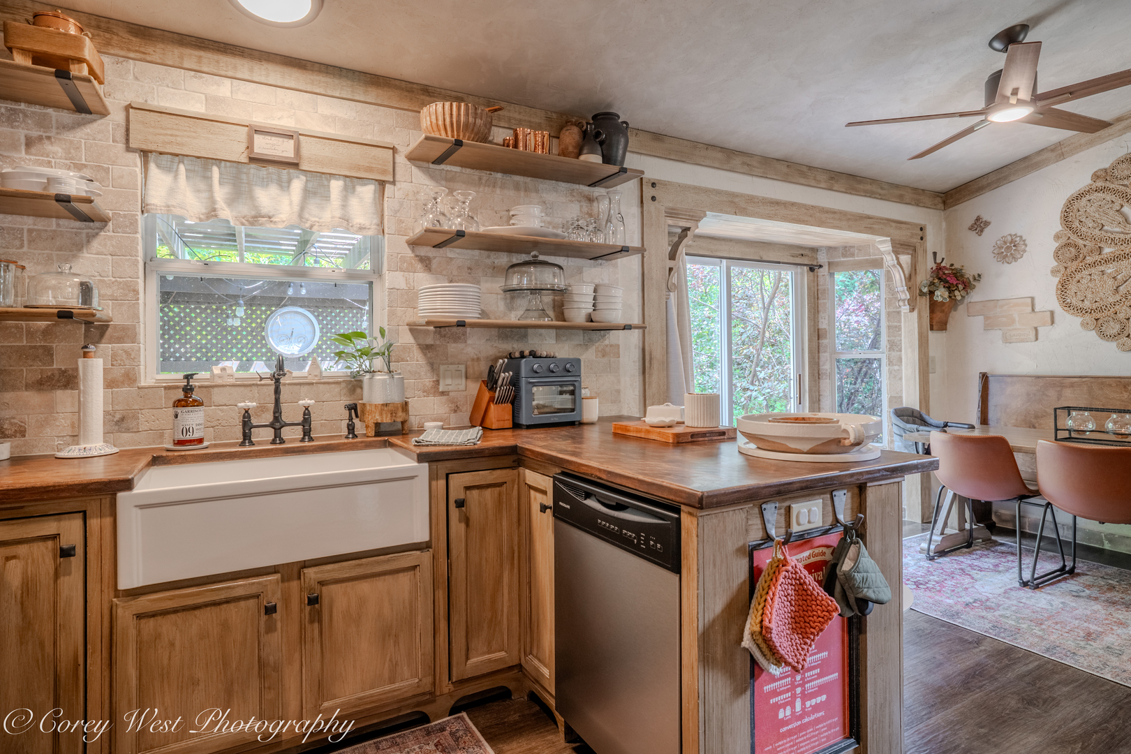 1164 Quail Run Property Photo 12