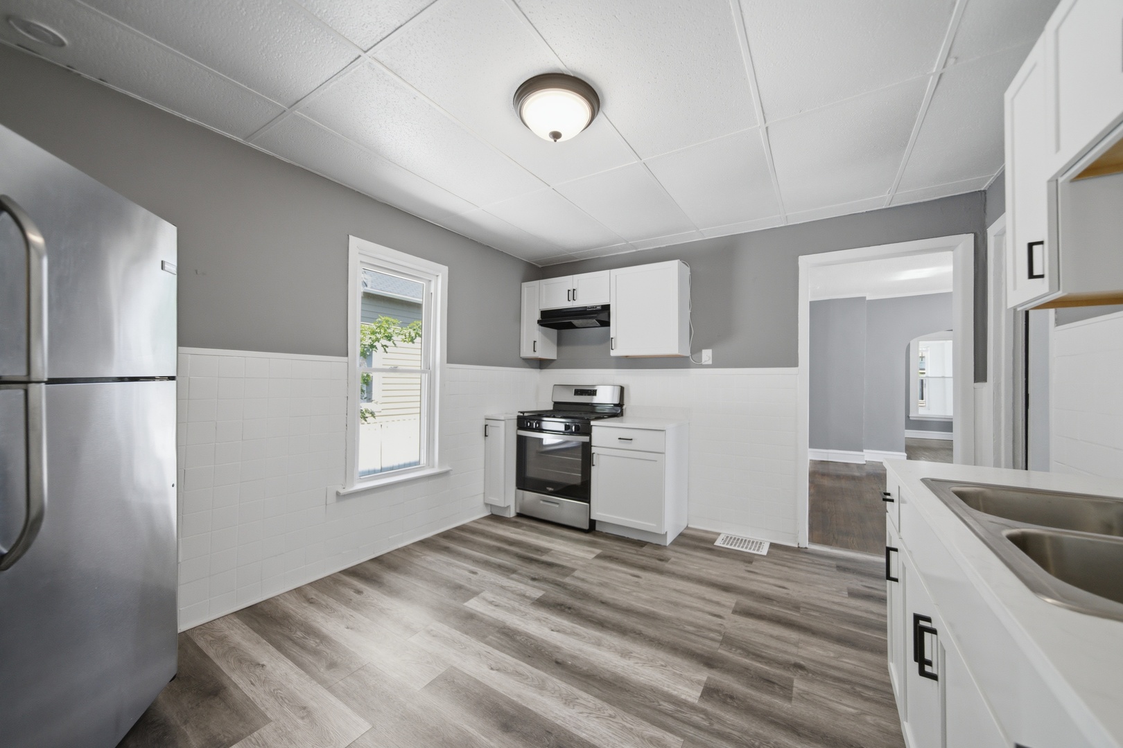 124 N 11th Avenue Property Photo 4