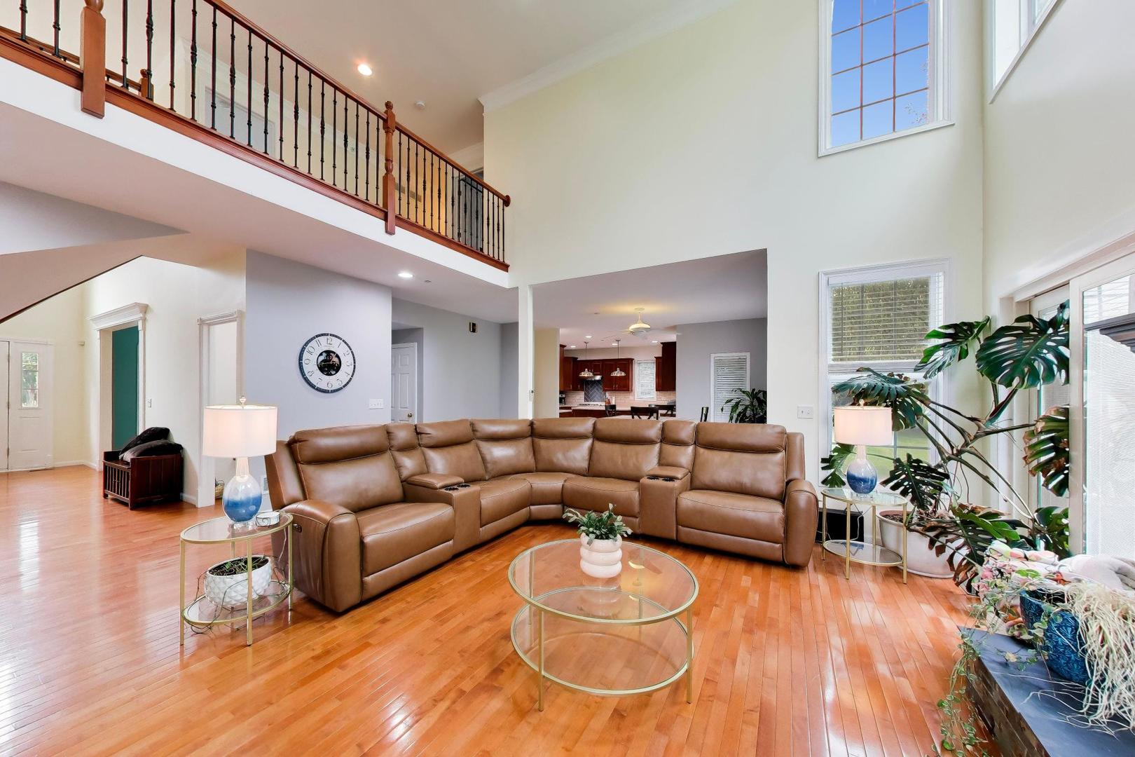 5667 Notting Hill Road Property Photo 11