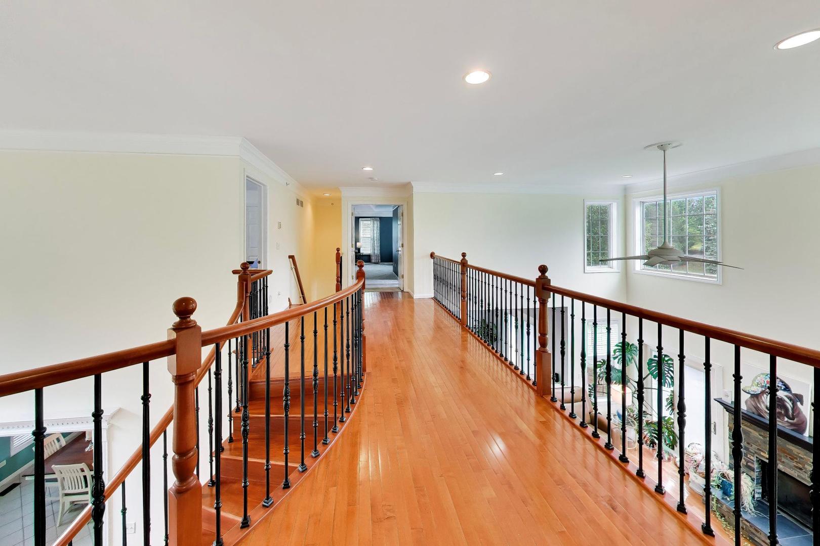 5667 Notting Hill Road Property Photo 12