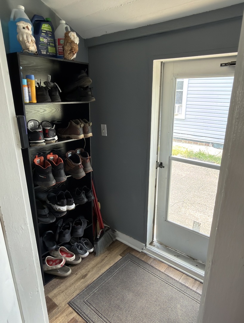 727 Superior Street Property Photo 14