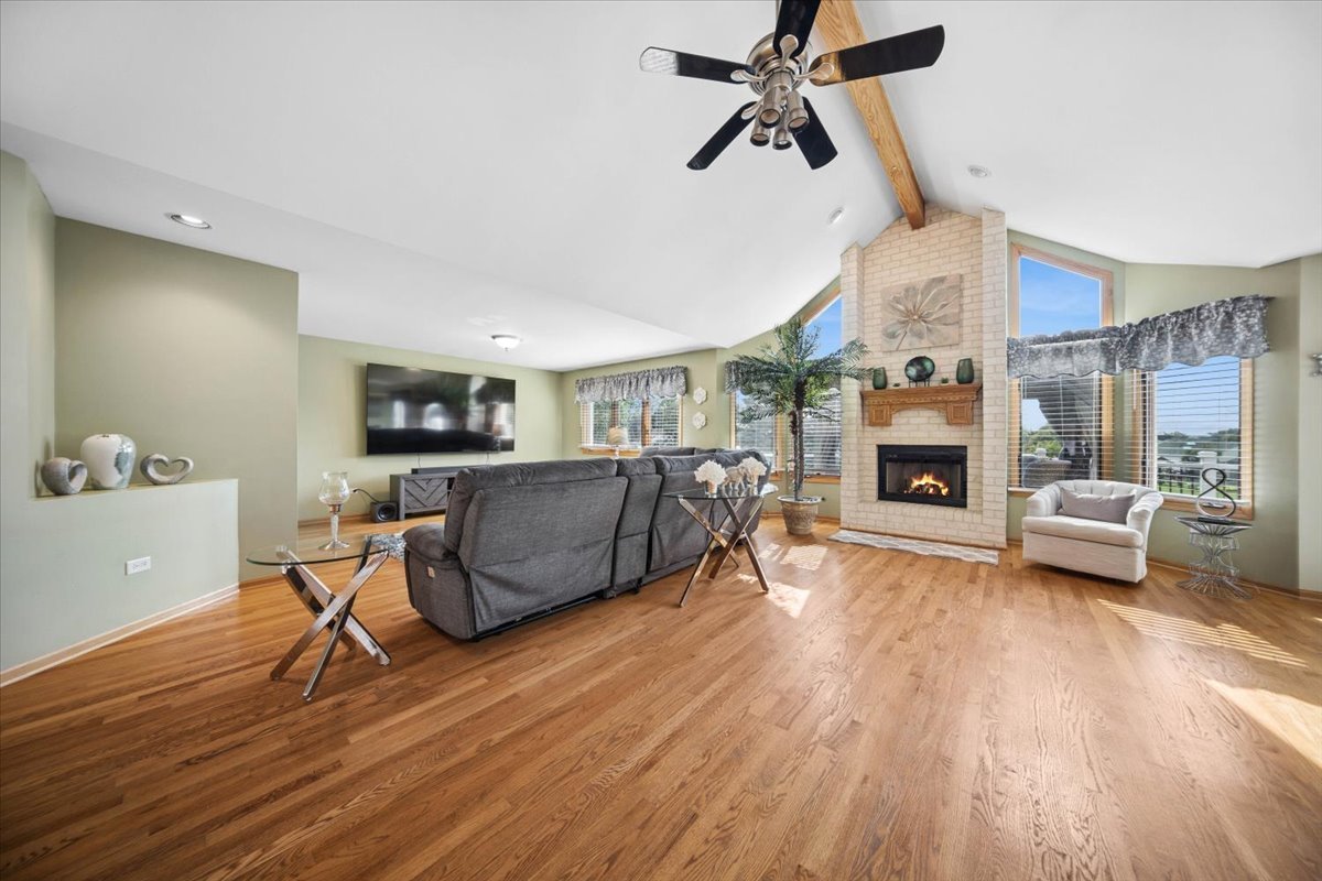 18220 Hidden Valley Cove Property Photo 9
