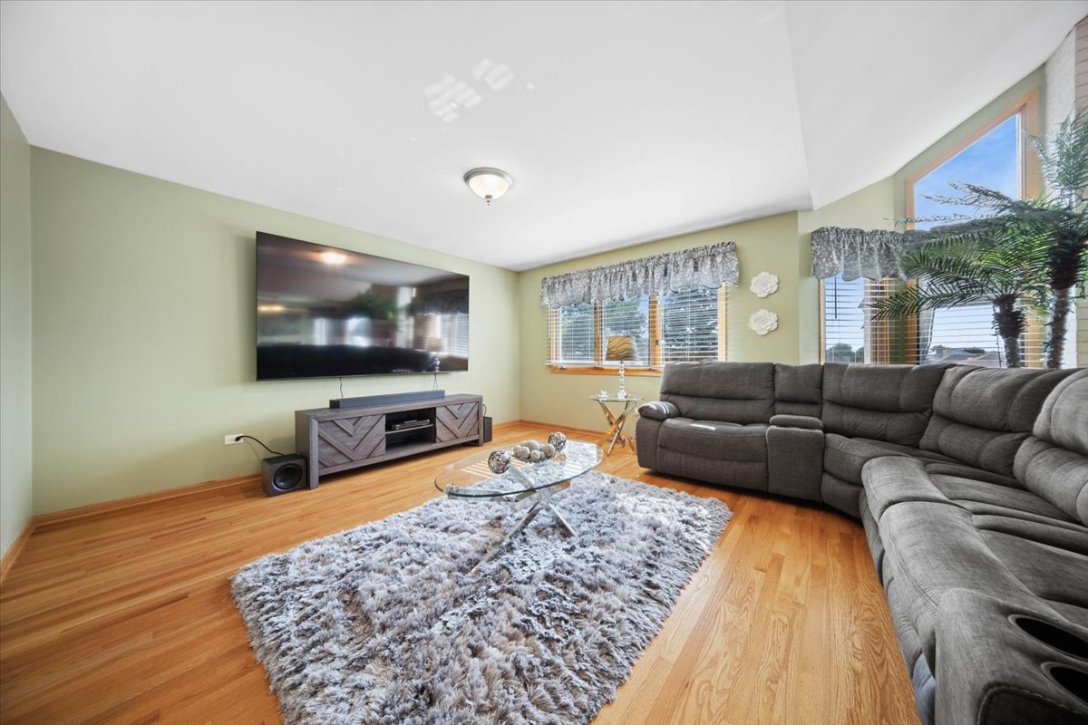18220 Hidden Valley Cove Property Photo 11