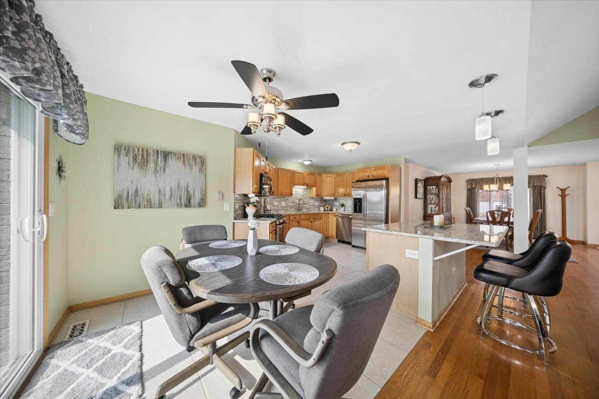 18220 Hidden Valley Cove Property Photo 12