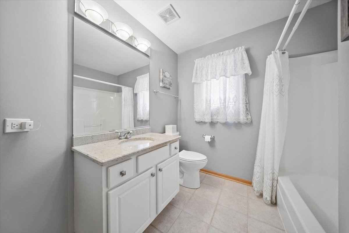 18220 Hidden Valley Cove Property Photo 20