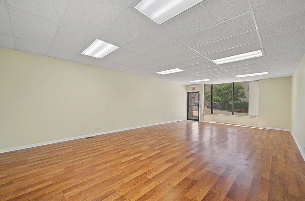 2017 N Western Avenue 1 Property Photo 3