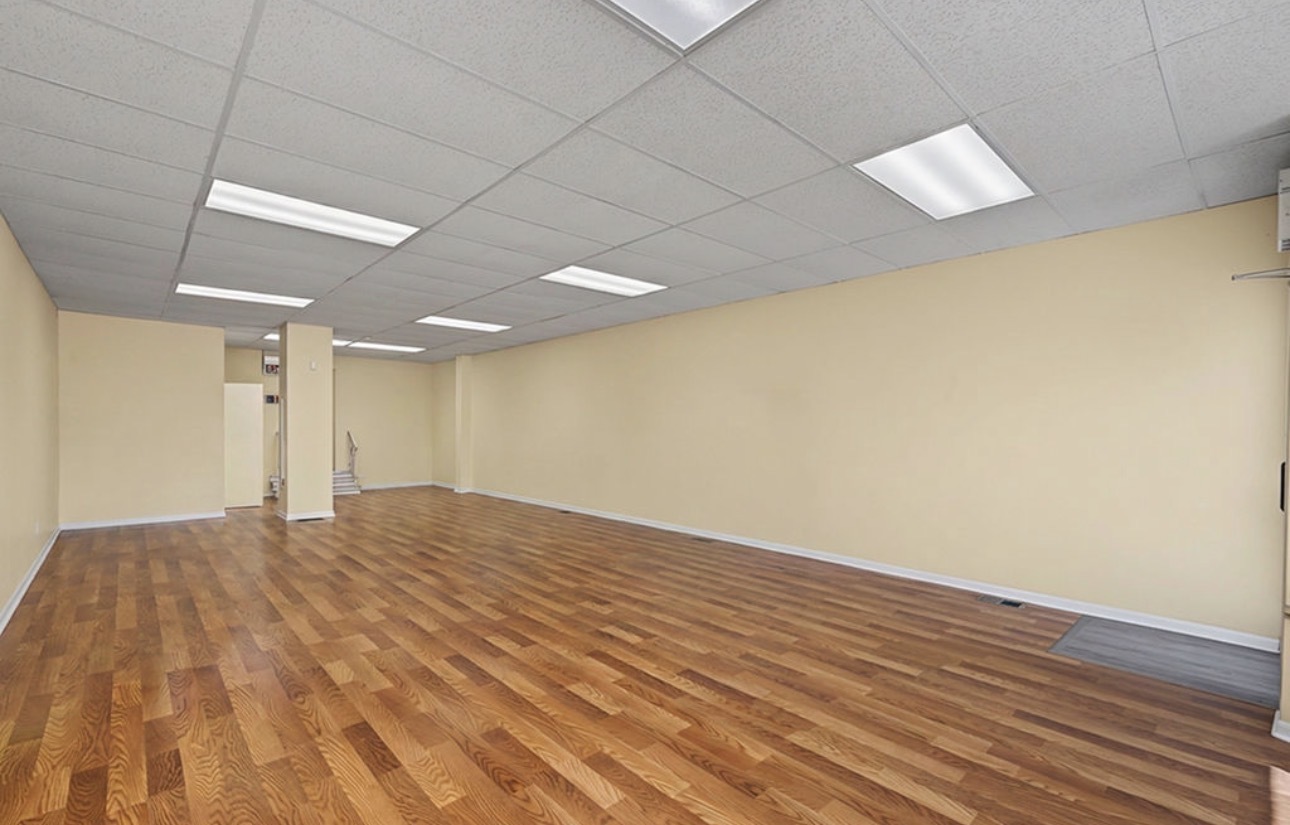 2017 N Western Avenue 1 Property Photo 5