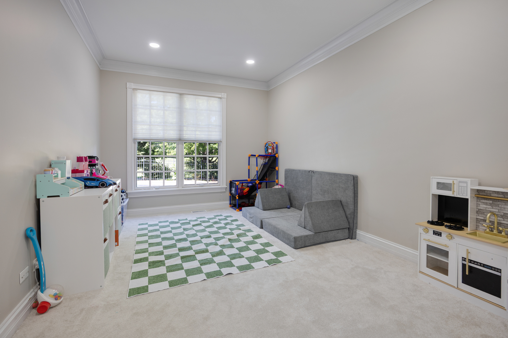26w286 Pinehurst Drive Property Photo 7
