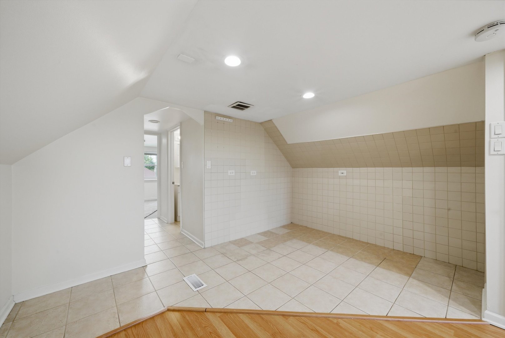 5134 S Laporte Avenue Property Photo 24