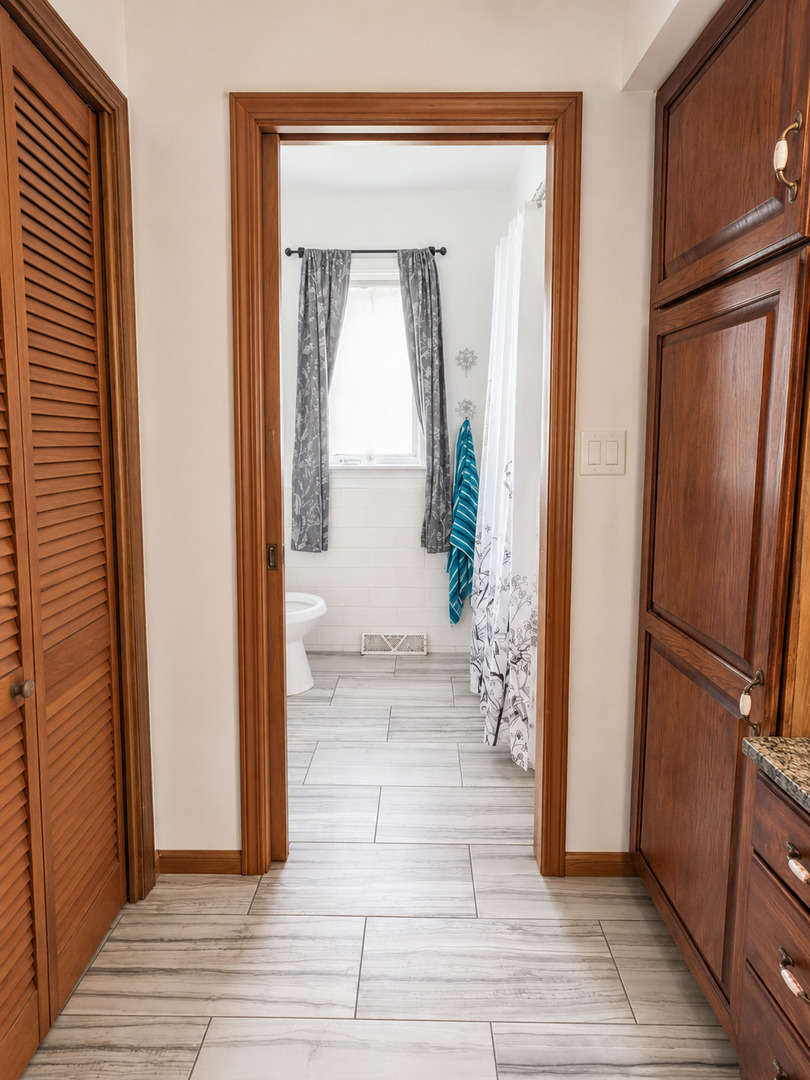 2295 177th Street Property Photo 11