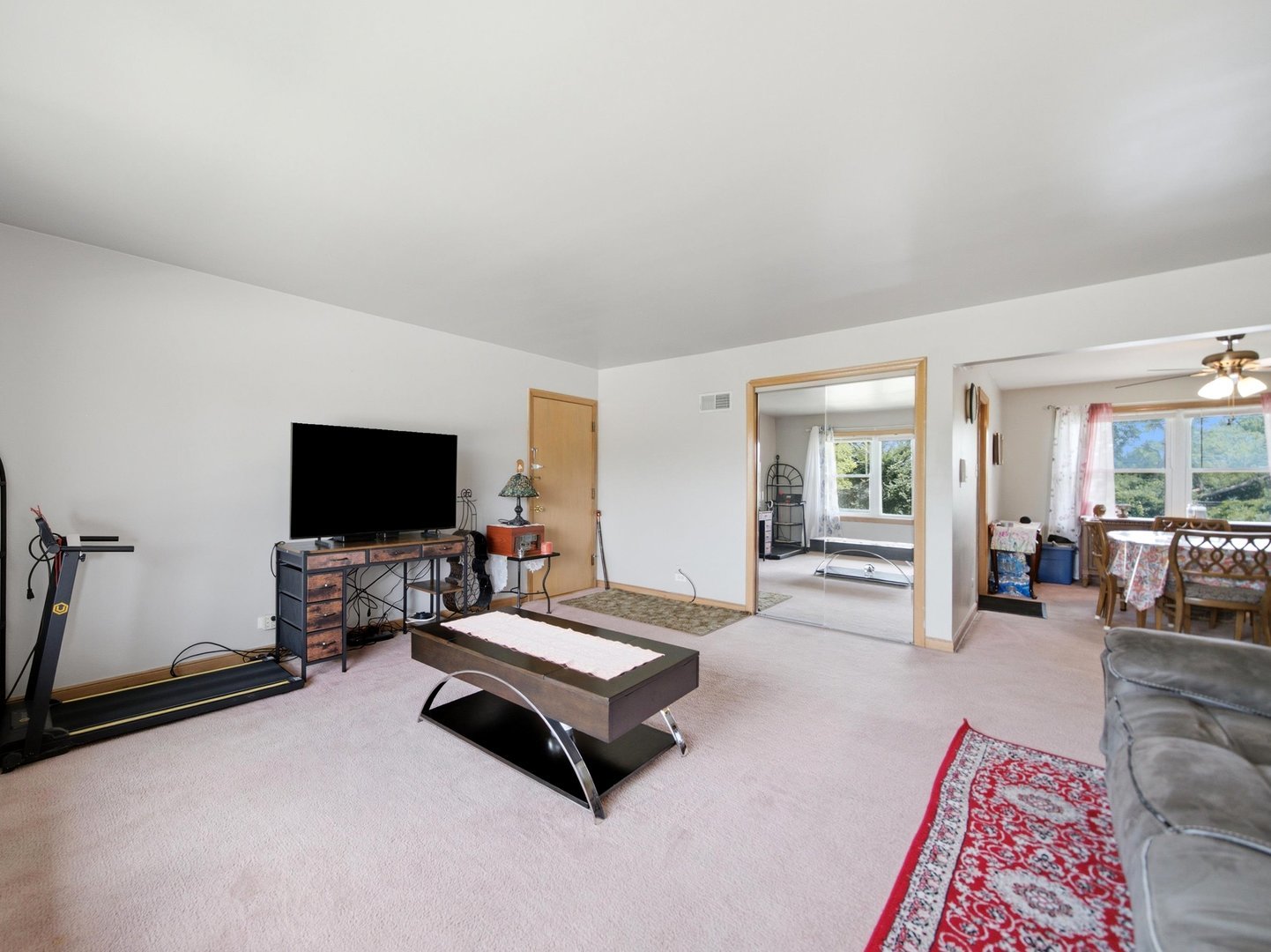 1421 Balmoral Avenue 2s Property Photo 5