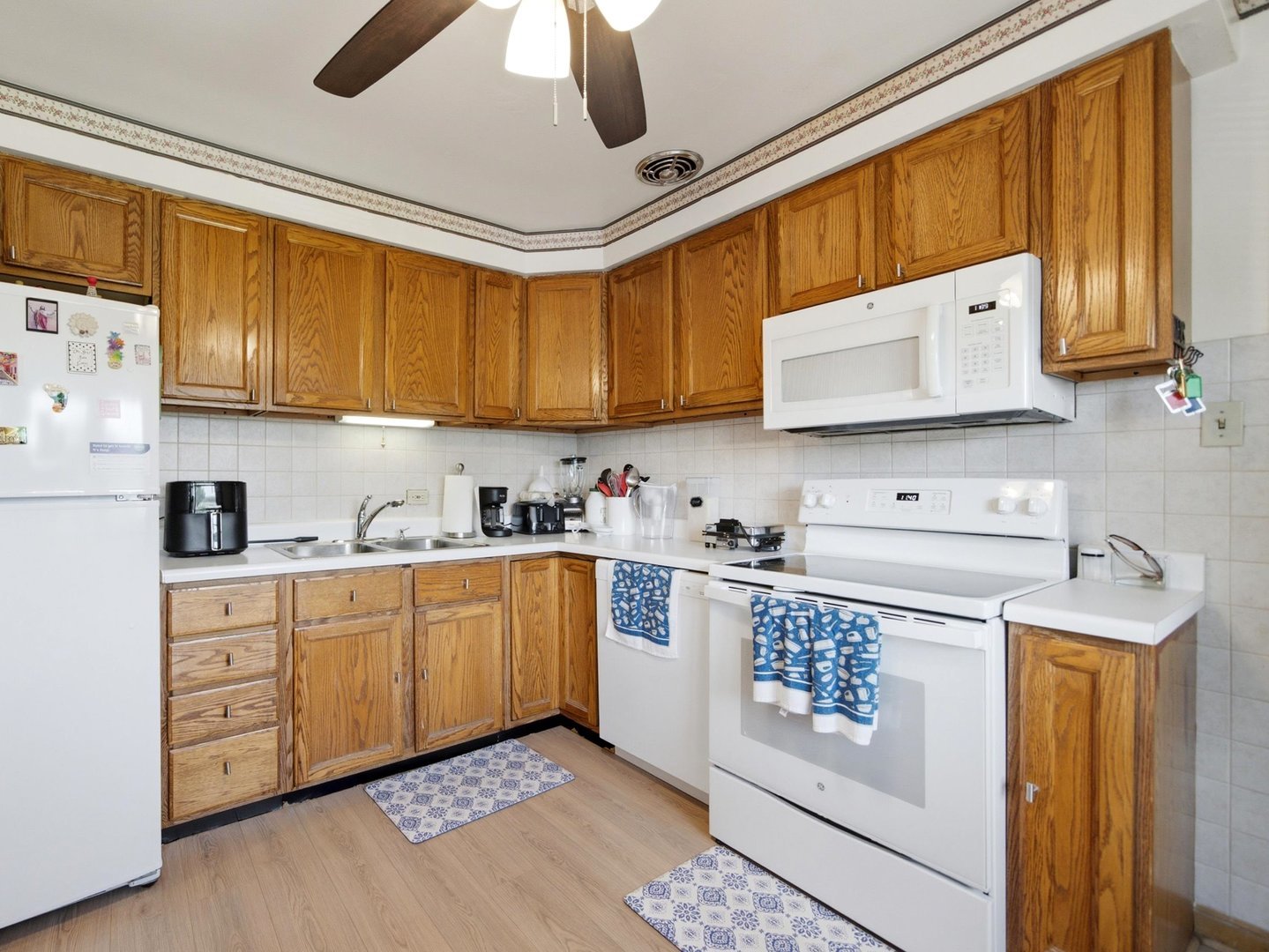 1421 Balmoral Avenue 2s Property Photo 8