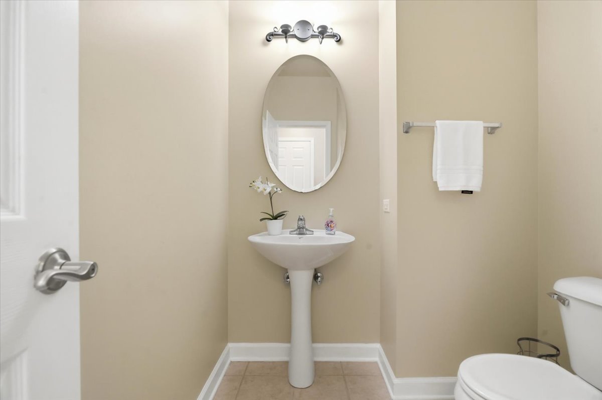 2835 Liberty Lakes Boulevard Property Photo 14