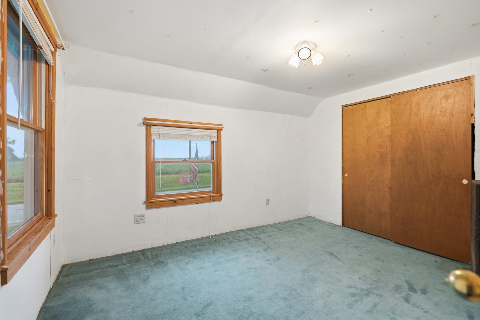 402 S 1st Street Property Photo 14
