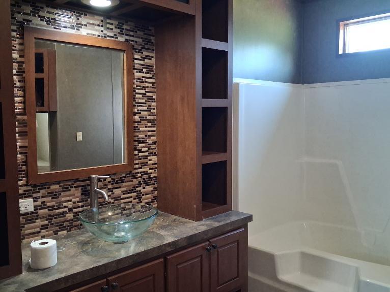 2559 Orient Road Property Photo 15