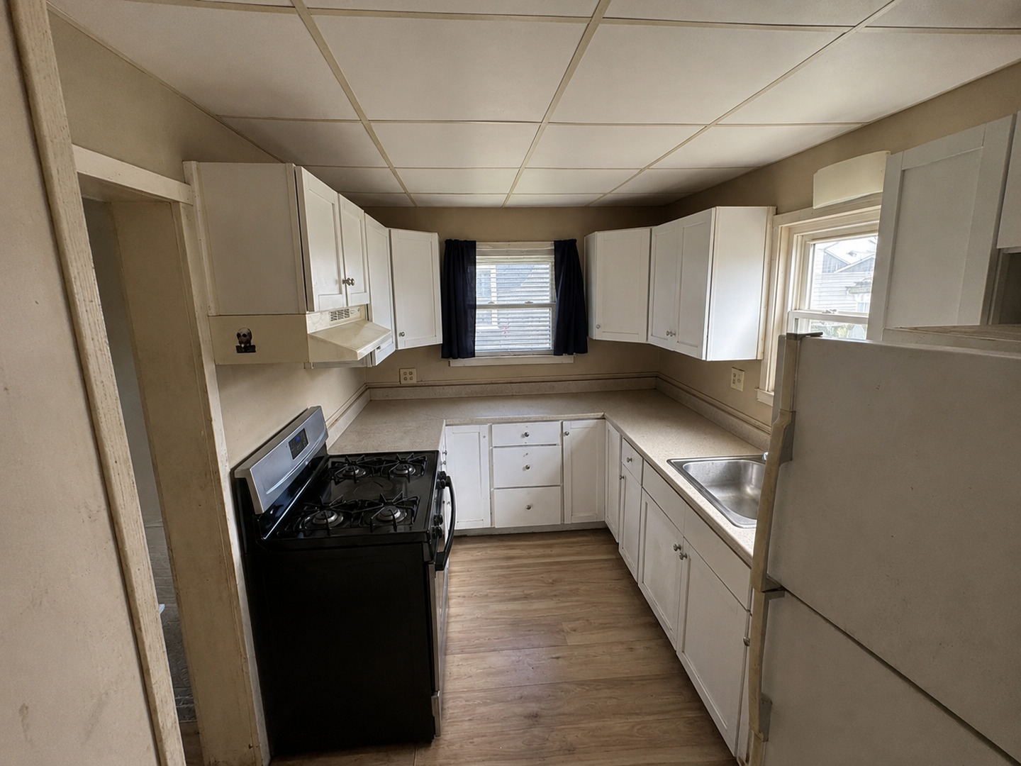 945 S Chambers Street Property Photo 7
