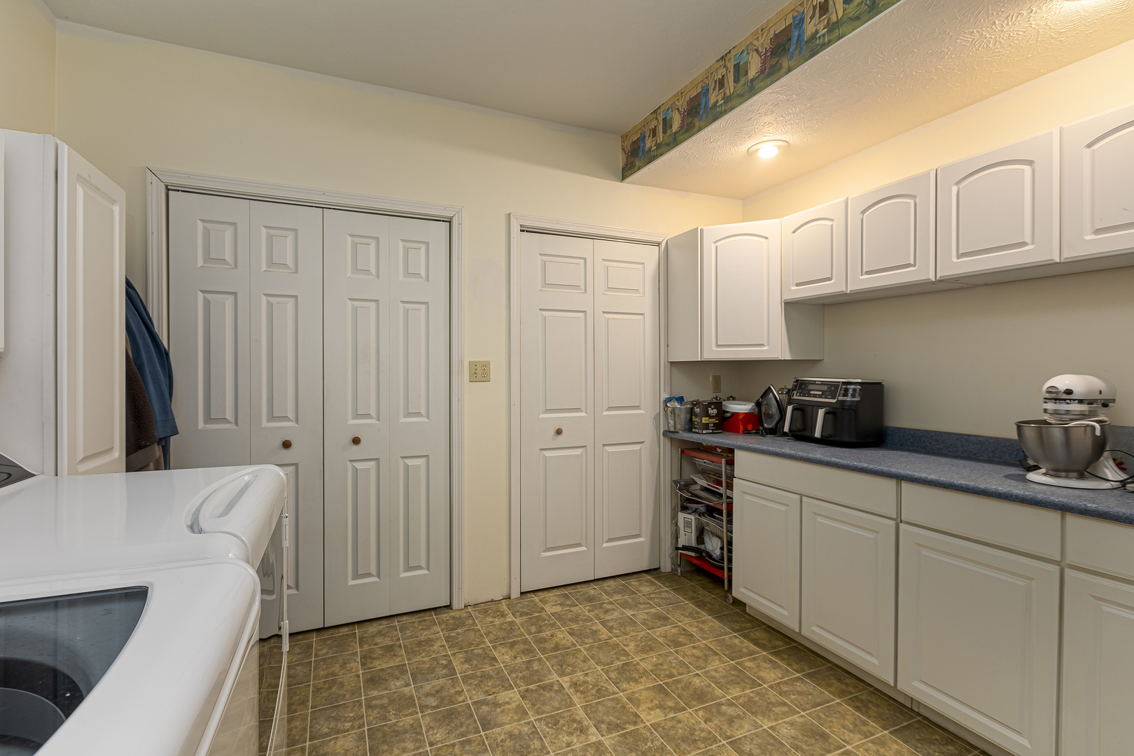 4600 Ava Road Property Photo 12