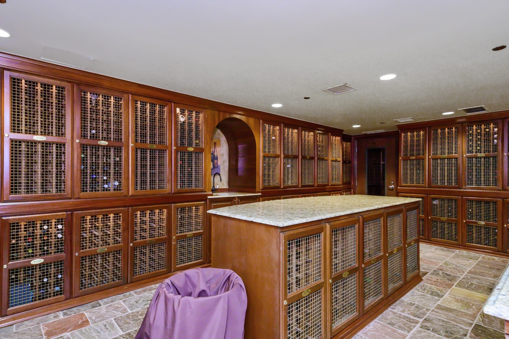 25 E Superior Street 1801 Property Photo 23