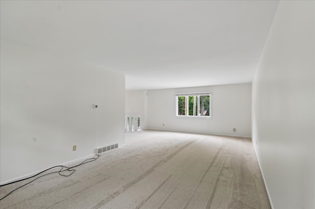 1631 Park Street Property Photo 4