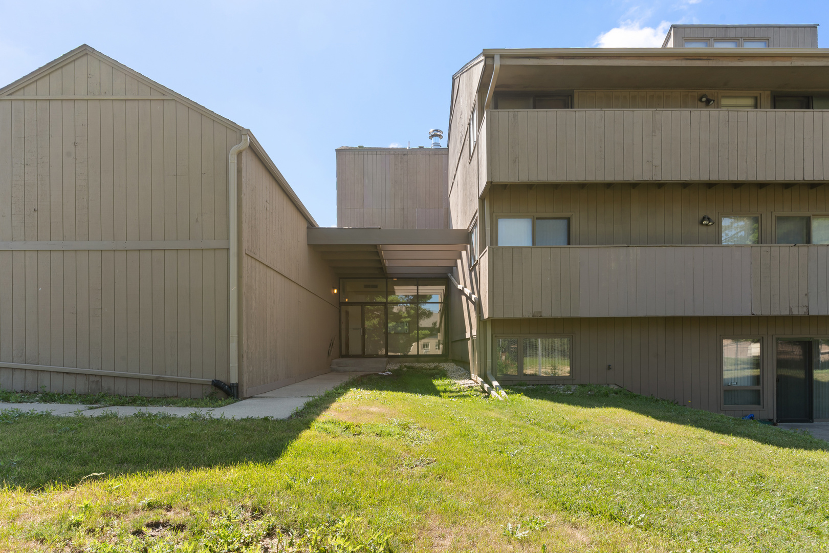 220 Bienterra Trail 1e Property Photo 2