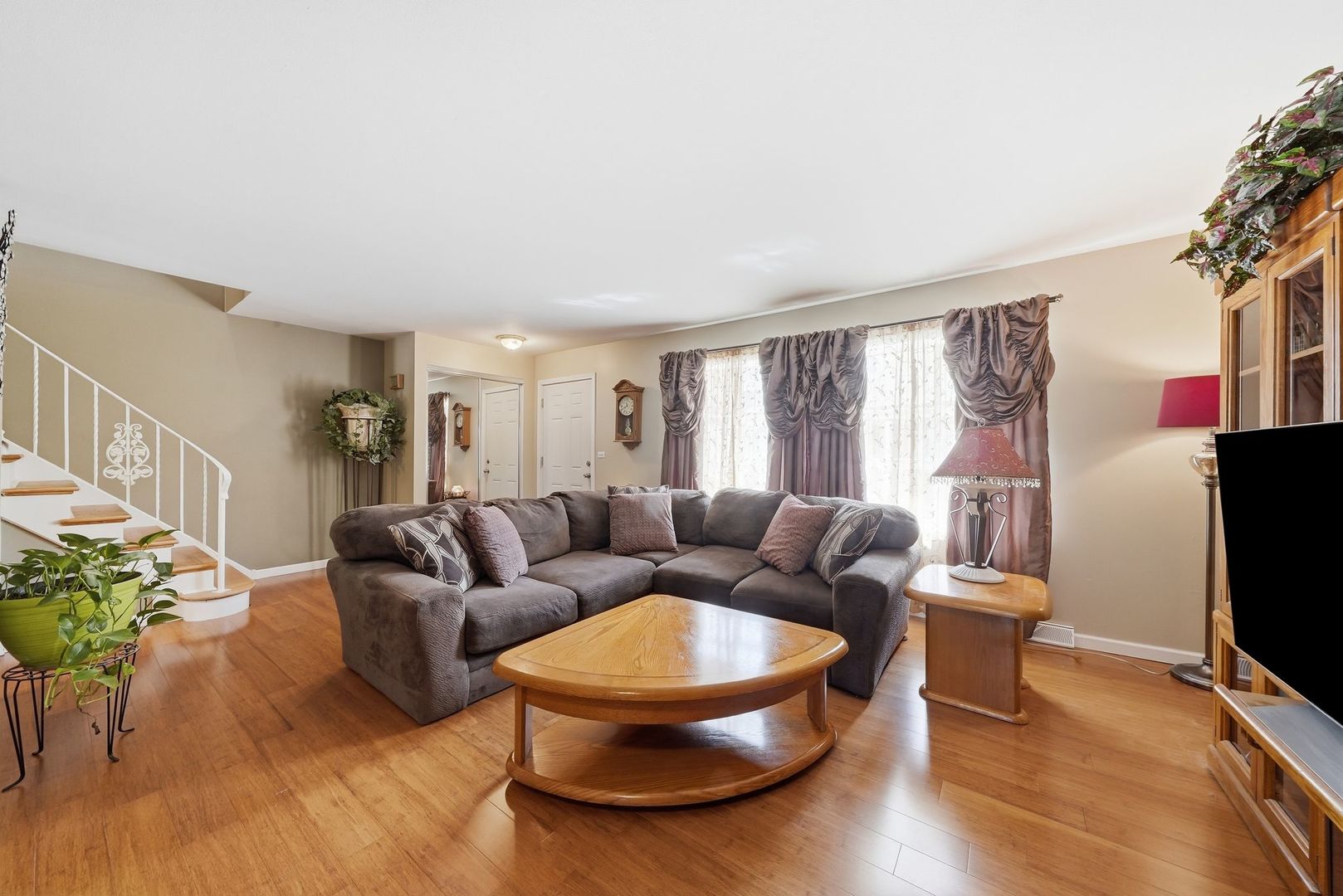 262 Bay Street Property Photo 5