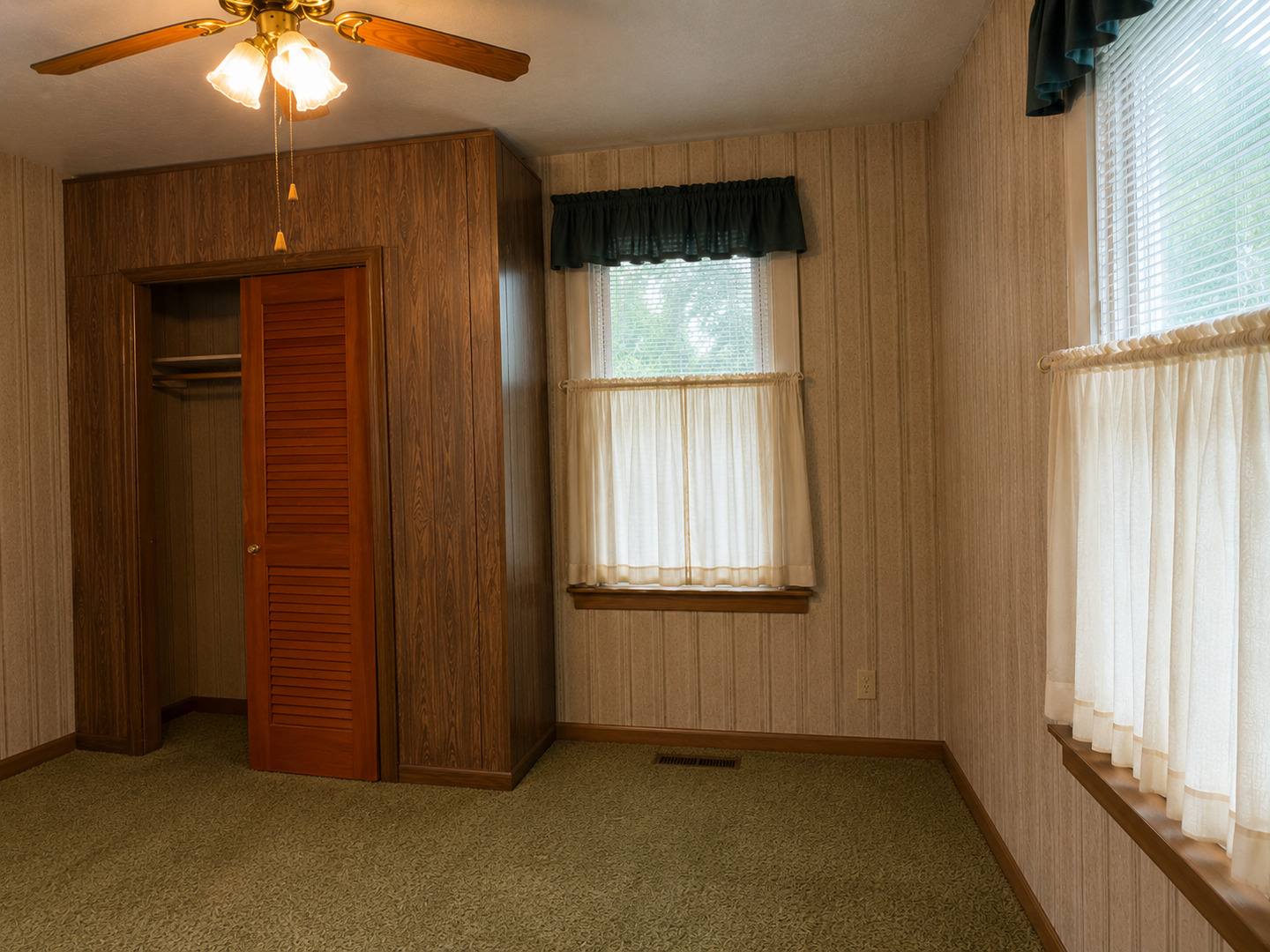503 Milton Street Property Photo 10