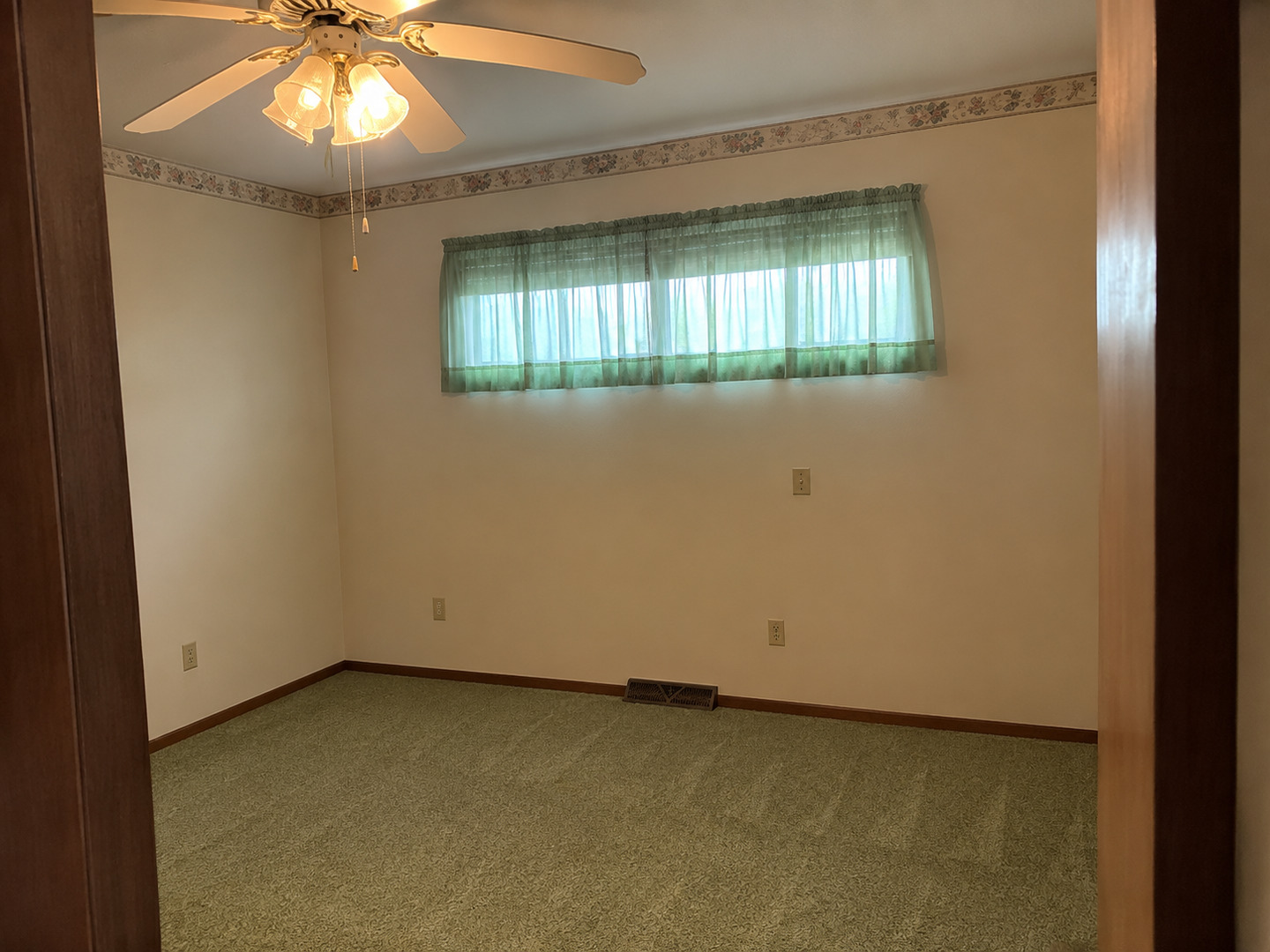 503 Milton Street Property Photo 11