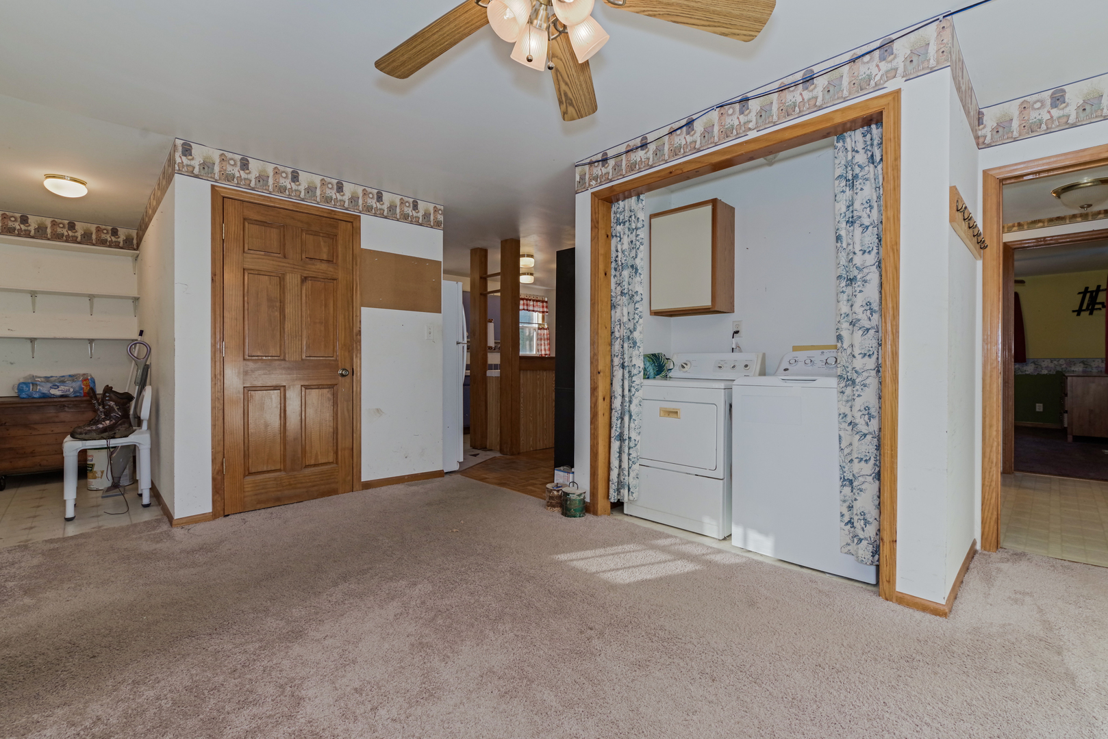 208 N Main Street Property Photo 11