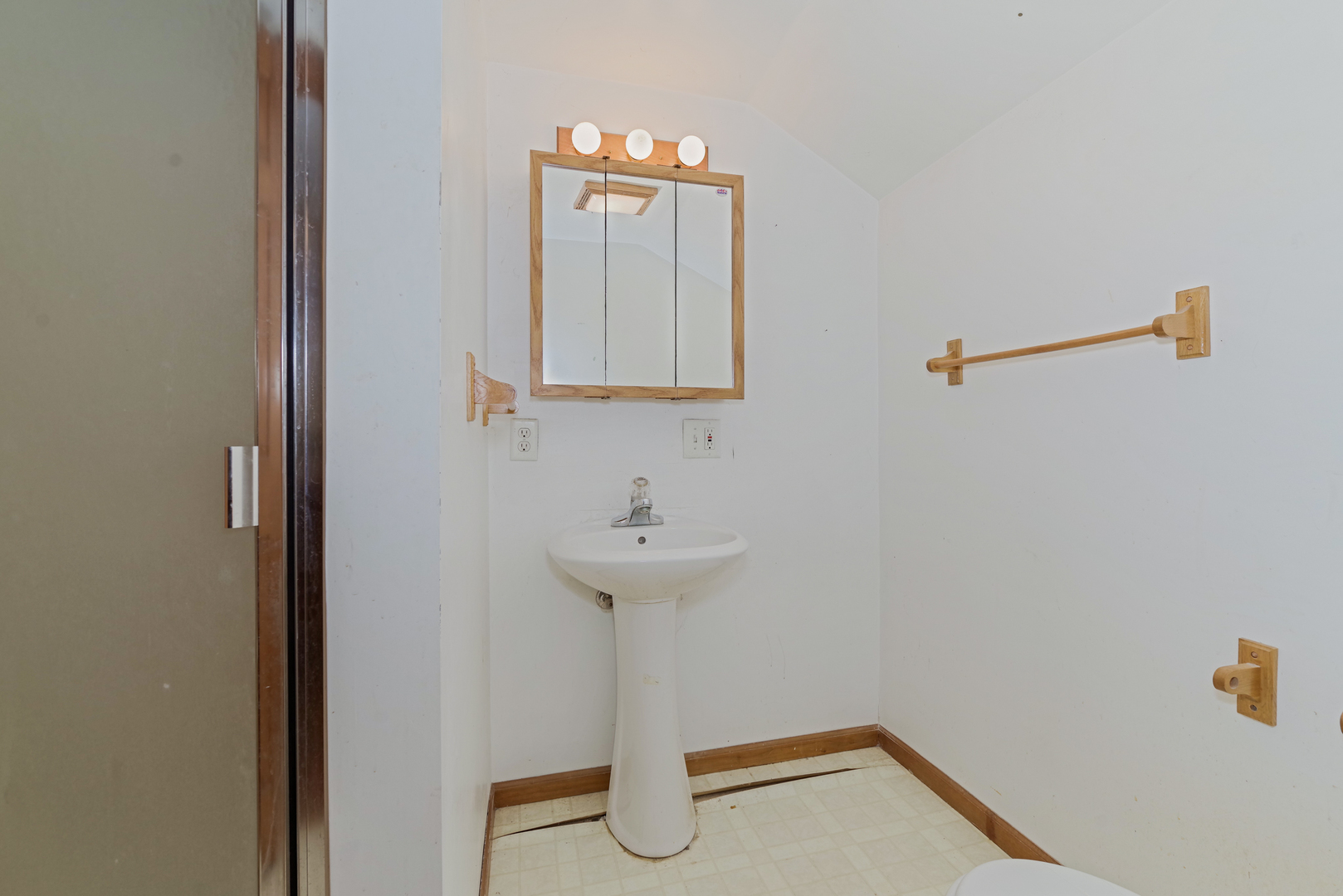 208 N Main Street Property Photo 19