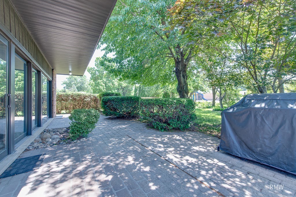 535 E Turner Avenue Property Photo 6