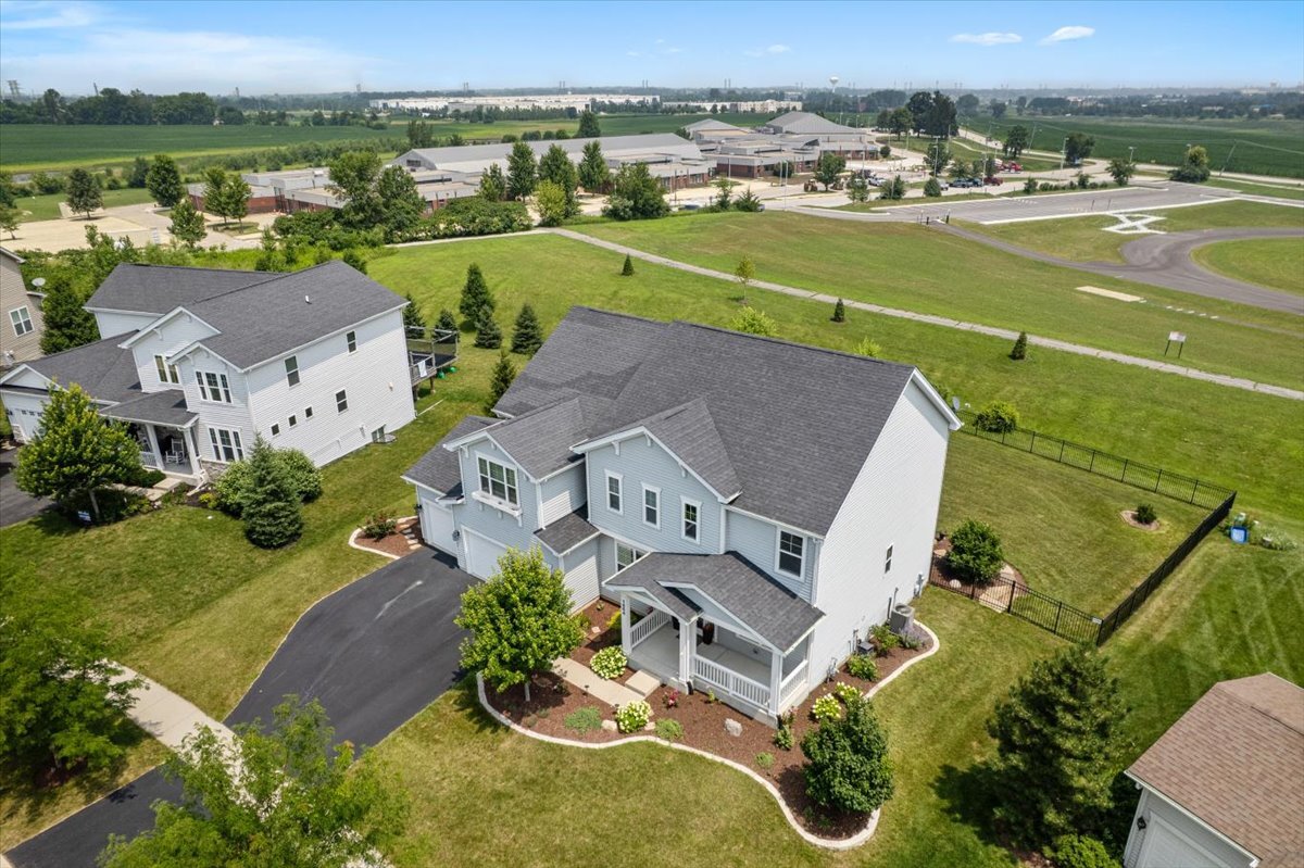 1554 Star Grass Circle Property Photo 2