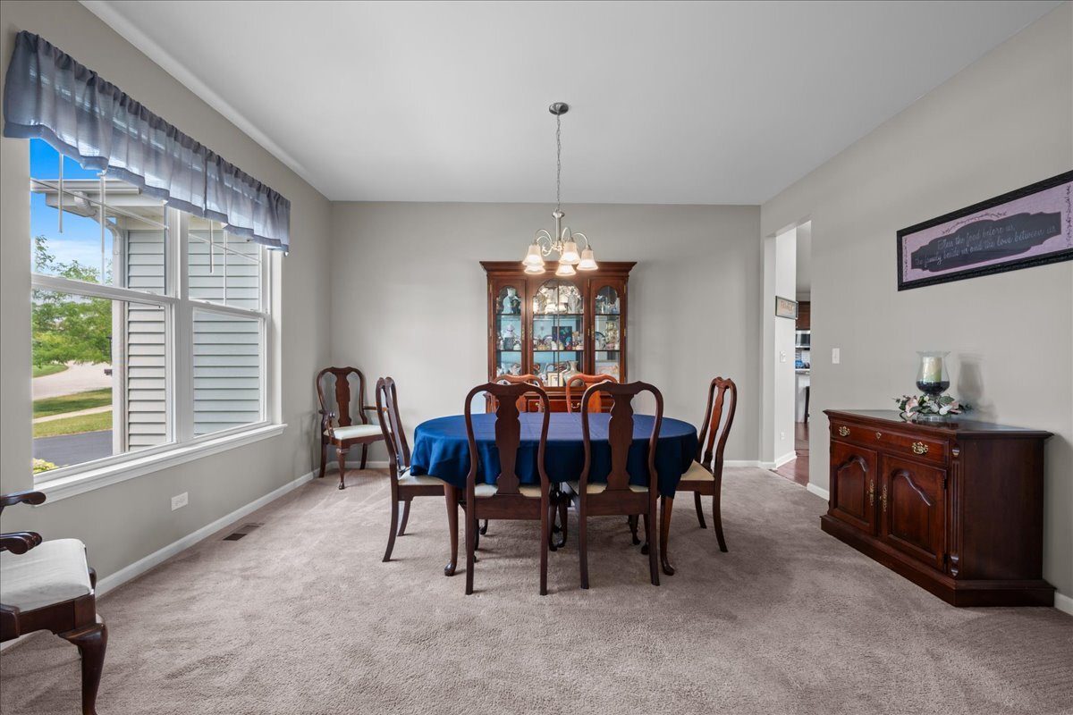 1554 Star Grass Circle Property Photo 5