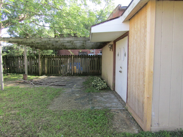 111 N Columbus Street Property Photo 33